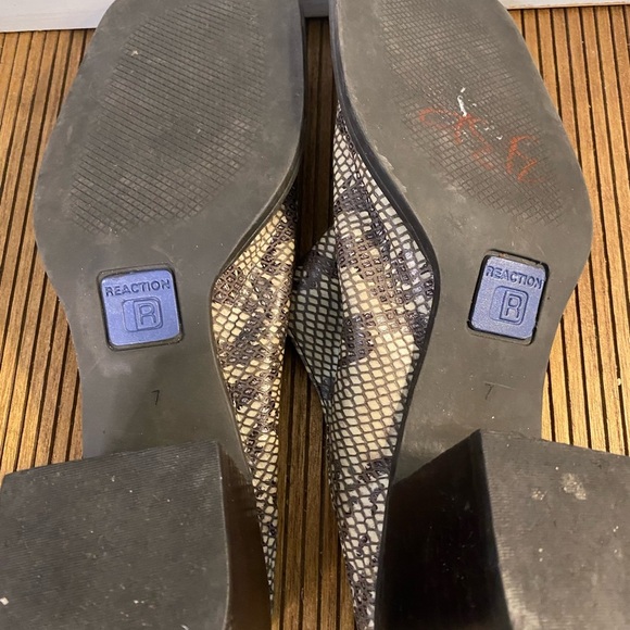 Women's Snakeskin Patterned Mules - Picture 7 of 7